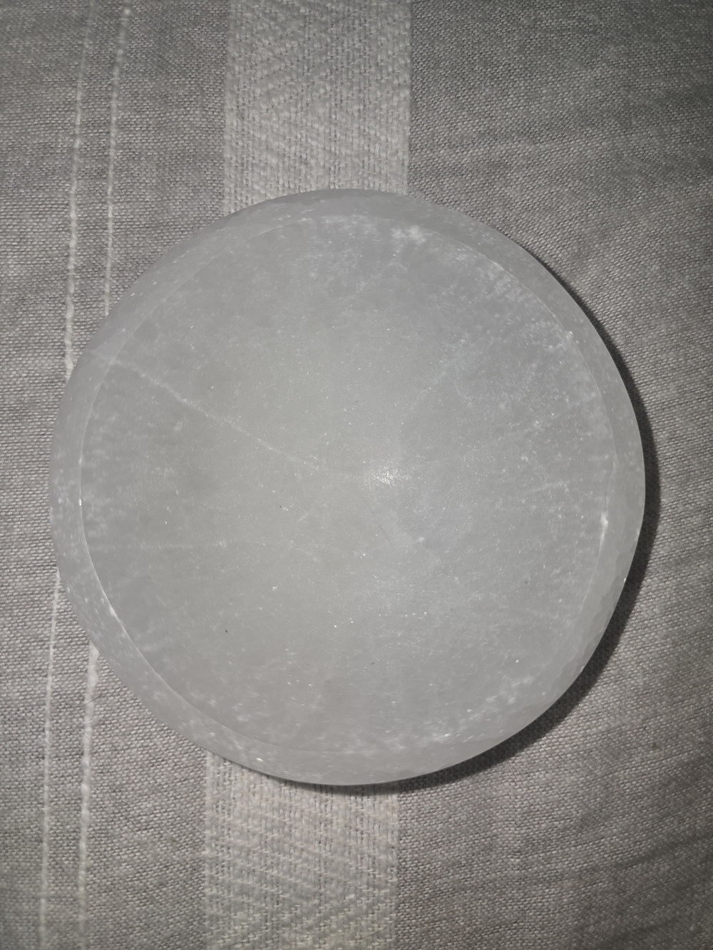 Selenite Round Charging Crystal Bowl (4in)